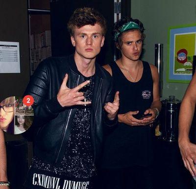 tristanrpguba's profile picture. langues + littérature // bêta