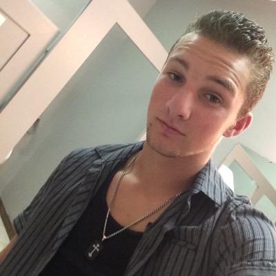 dennisAlanGree1's profile picture. 