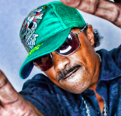 SOCOM12's profile picture. Living in the Sun....