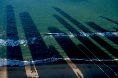 umlugaraosol's profile picture. Um Lugar ao Sol (High-Rise), um filme de Gabriel Mascaro.