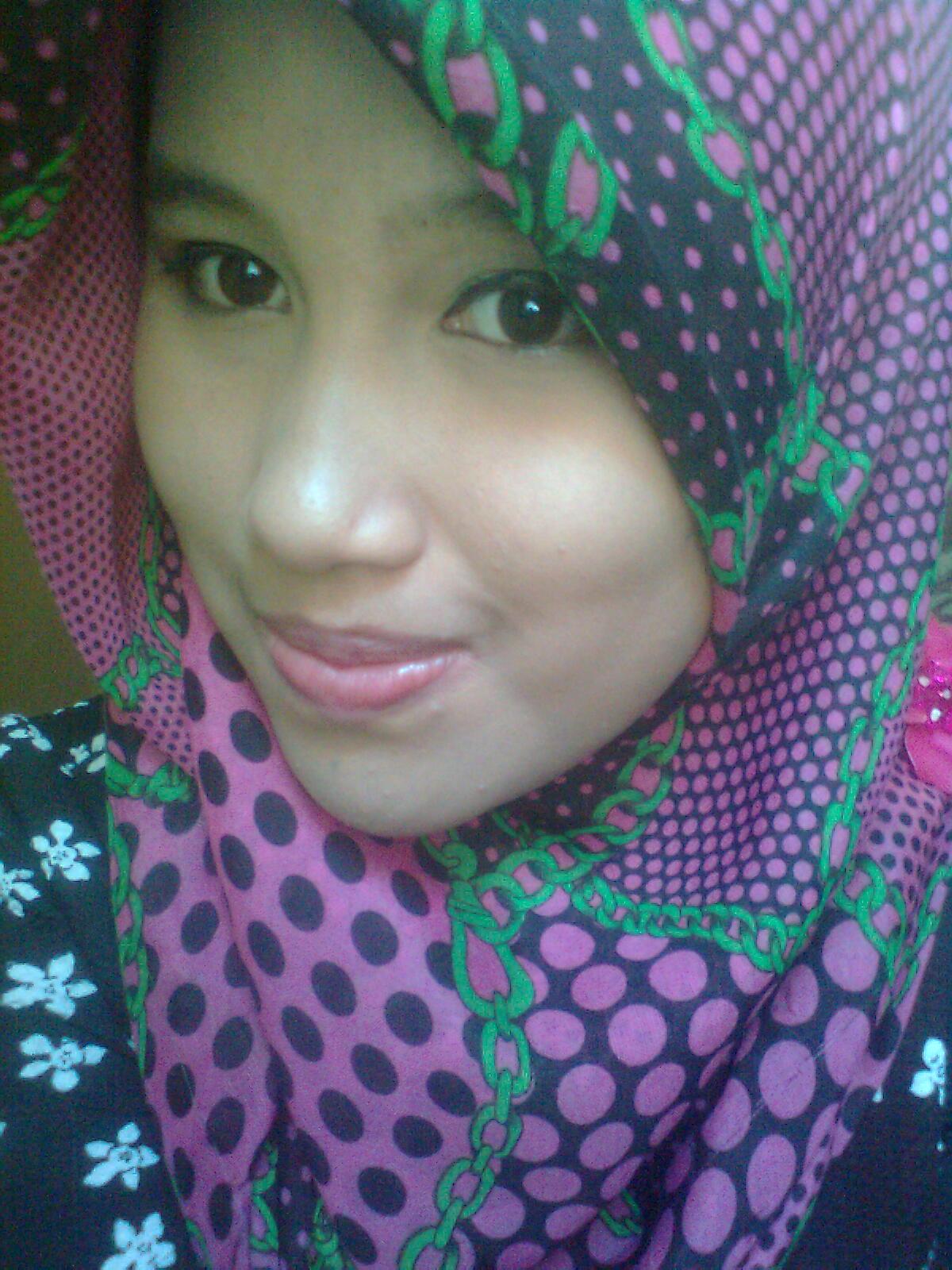 ritawidia2's profile picture. Harus sampe kapan rita mendem perasa'an ini hah :'(:'( harus sampe kapan ? Rita mah gk bisa buat apa hanya bisa diam dan nangis :'(:'(