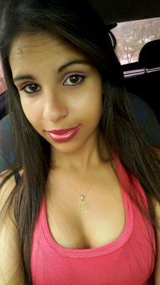 Por fora a menina q mts jugam.Por dentro a mulher q poukos conhecem ... ;)