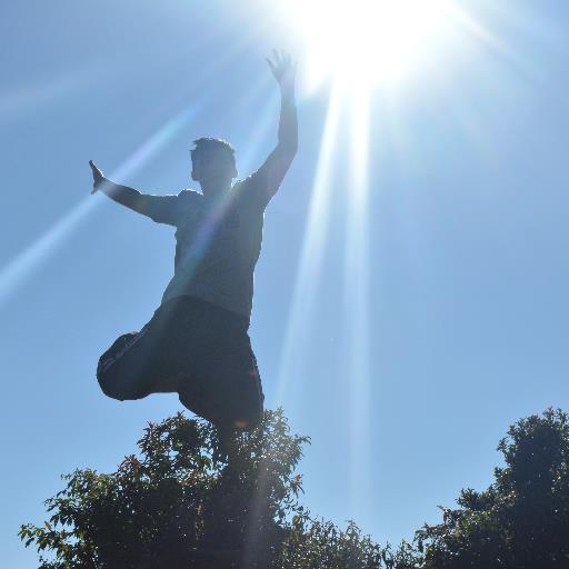 Dhi_ulhaq's profile picture. Kita sejatinya adalah para pencari hakikat.