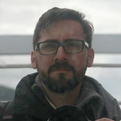 Software engineer and pastime enthusiast: cocktails, barbeque, games & data structures