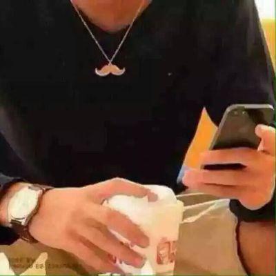 hsnkrym9's profile picture. مستذوق شعر