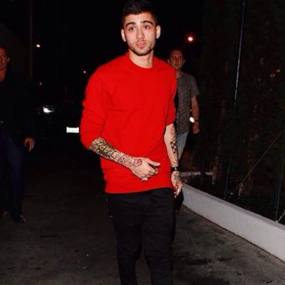 Go follow @thefvtureisnow !! RT link for a follow back (: