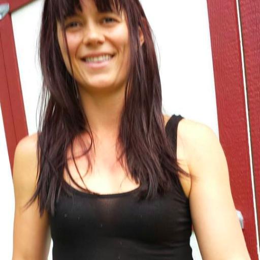 tee_d_cee's profile picture. An accidental beekeeper. Bad at Twitter.