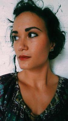 phohurst's profile picture. This is how we know what love is: Jesus Christ laid down his life for us. And we ought to lay down our lives for our brothers. 1 John 3:16