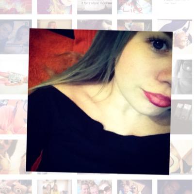 DemiLShrimpton's profile picture. life is what happens when you arnt looking at your smart phone