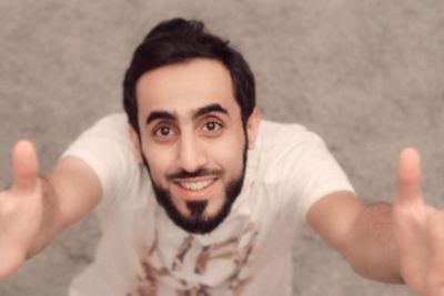 لو واضبنا في كُلِ يوم على معرفة معلومةٍ جديدة لأصبحنا نوابغ خلال عام.!
ولكننا نُعيد في كل يوم قراءة ما نعرف حتى سئِم العقلُ منا.!