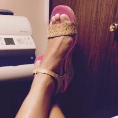 altrego35's profile picture. a women who needs to vent