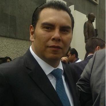 Enrique_Raya's profile picture. Capitalino, Abogado, Servidor Público, amante del rey de los deportes, pelotero y fan de @DiablosRojosMX y @Braves