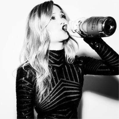 hootsxo's profile picture. Quirky by nature, nerdy by choice...in a love triangle with a cheeseburger and a treadmill. I play make believe. 📸🎥