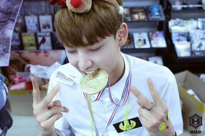 hina75110622's profile picture. 