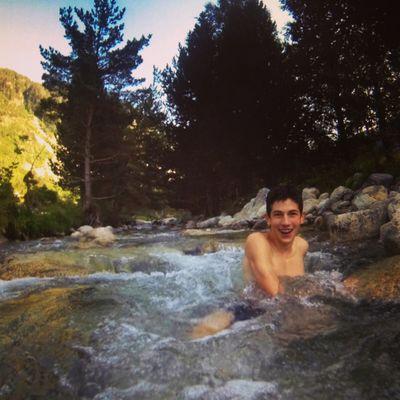 CescColell's profile picture. Esquiador de fons i apasionat a la muntanya 
PPCC ||☆||