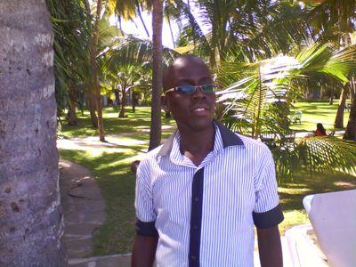 DreLedoc's profile picture. 