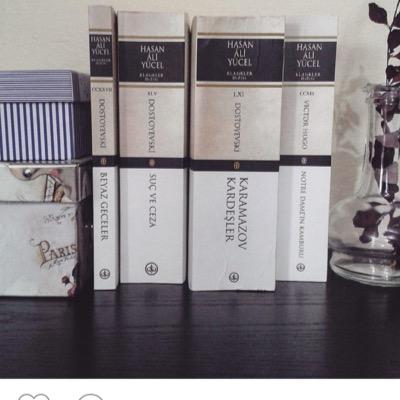 Mahsun_DE's profile picture. Senin bu ellerinde ne var bilmiyorum göğe bakalım Tuttukça güçleniyorum kalabalık oluyorum