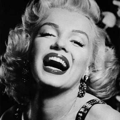 famous_peeps's profile picture. A bunch of famous people quotes. Insirational, funny, stupid quotes by all your fav celebs.
Dont even bother following if you arent gonna be active (: