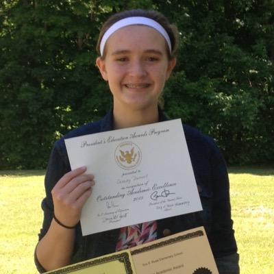 Laughingmyjob's profile picture. the girl that doesnt have much to say and loves youtube