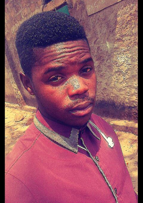 JLaumy's profile picture. 15 de março de 1995 estudante do colegio do quéssua (Angola)