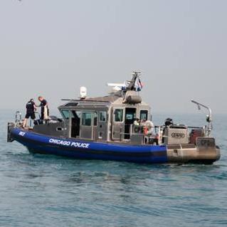 Official feed of the Chicago Police Marine and Helicopter Unit.  For emergency response please contact the Marine Unit via Marine Ch. 16 or 911