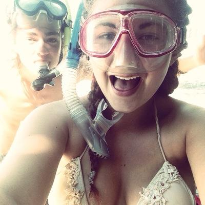 mads156's profile picture. My twitter is either me moaning or being overly happy ☺️