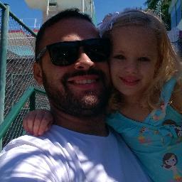 Vivo intensamente o hoje, pois o amanhã não me pertence e sim ao Grandioso e bom Deus.