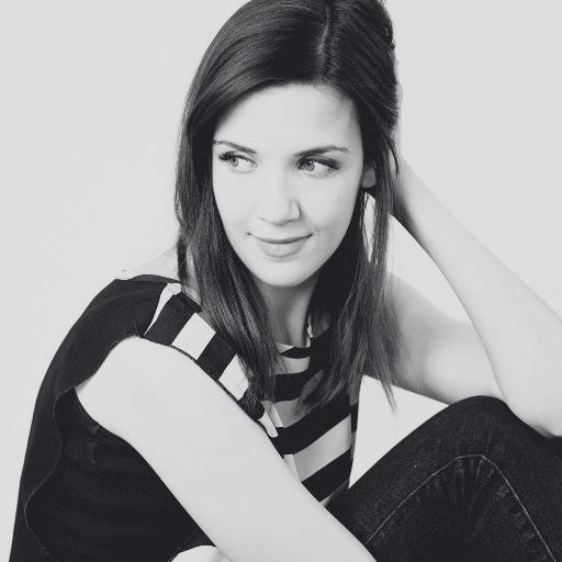 sesswithamye's profile picture. Lifestyle Photographer in PHX, Momma to 1.5 little ladies, Wife to @RPCDavid.