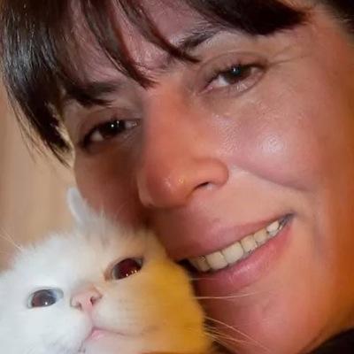 HMreves's profile picture. Psicoterapeuta