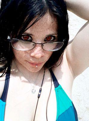 en depresión, tratando de sobrevivir, pero ayer volví a intentar desuscribirme de la vida.
+18 y/o. ❤️🧡 NSFW 🔞🏳️🌈