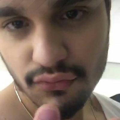 Fã do vesgo que fode minha vida, só não fode do jeito certo! @Luansantana