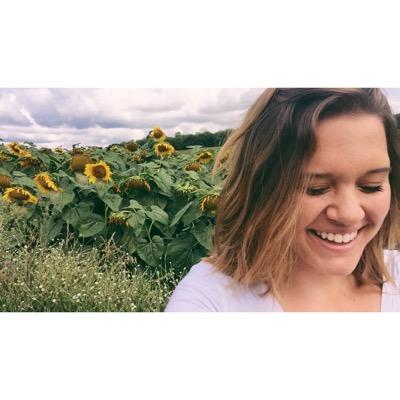 a 22 year old trying to love God, herself and the people around her better.