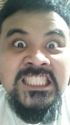 kykolaiz's profile picture. life sucks. live.