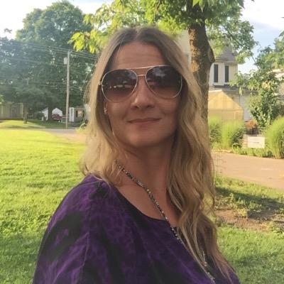 aliciafarbstein's profile picture. 