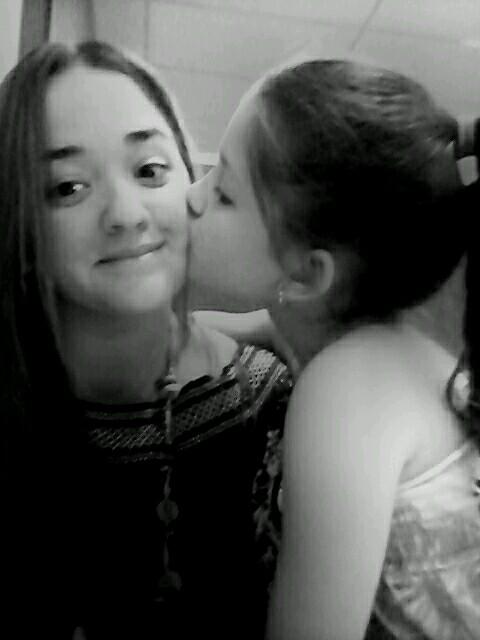 grapaperis123's profile picture. La vida es una secuencia de momentos, únicos en sí mismos, que hay que vivir intensamente uno a uno, en toda su plenitud.