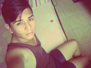 yelvisalvarado's profile picture. 