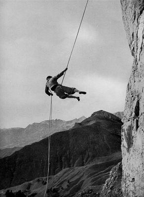 podista leninista, arrampicatore di specchi, coltivo l'a-socialità... comunque un perdente