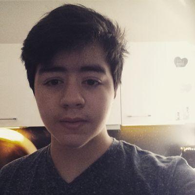 Chillerboy551's profile picture. nothing ._.