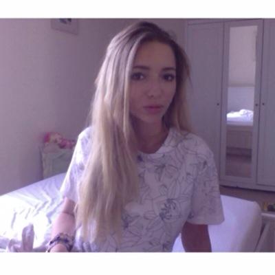 katherinaxox's profile picture. 