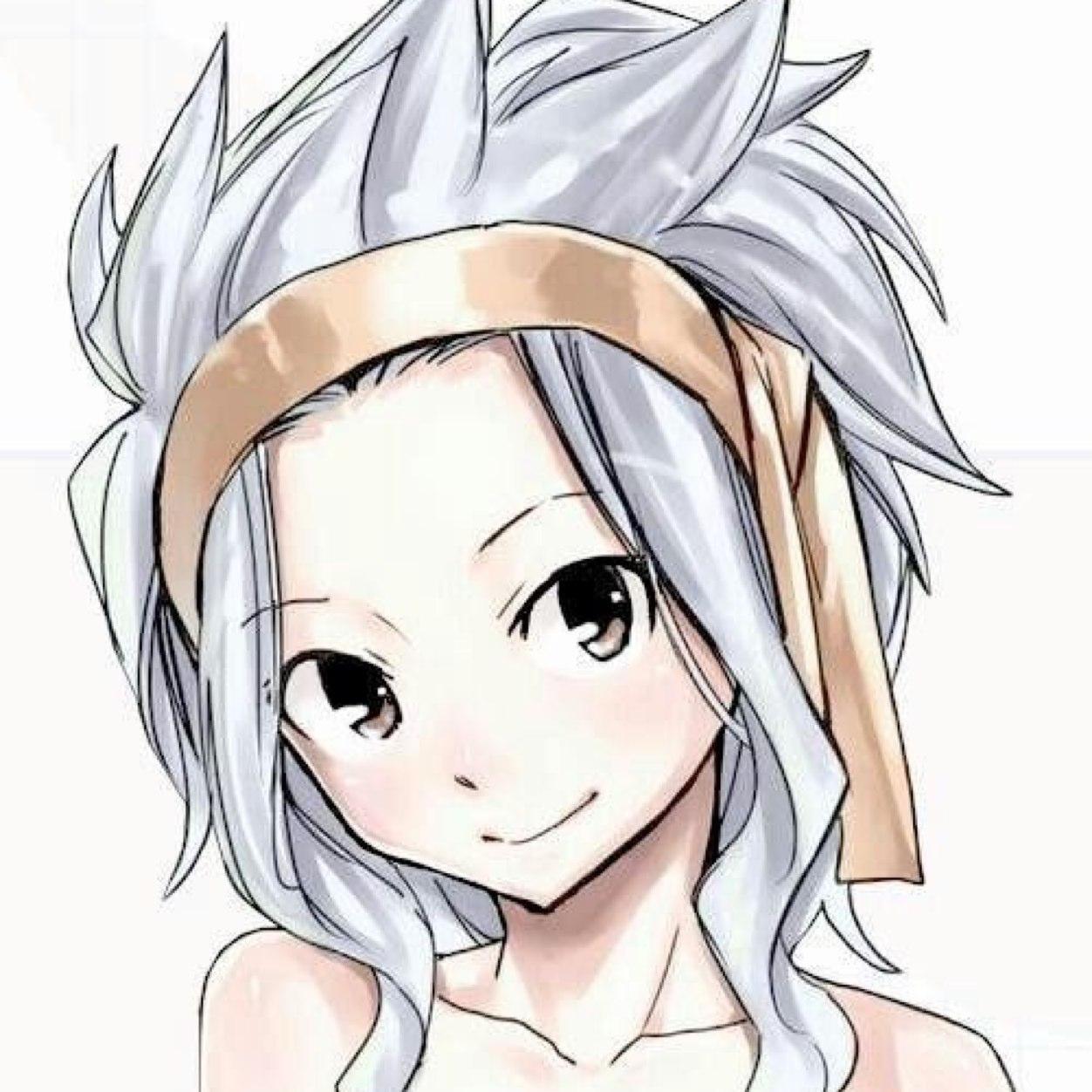 xBookLover's profile picture. Devoradora de libros. Estúpido Gaston. « Bittersweet and strange, finding you can change, learning you were wrong...~ » #TheBeautyAndTheBeast