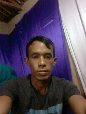 httpsamick773's profile picture. libra