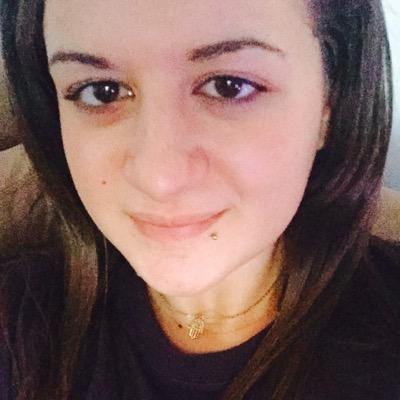 frankiedee91's profile picture. 30/female/design/beer.