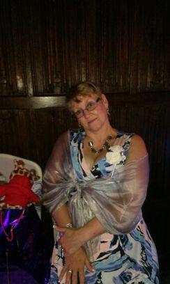 darkqueenjl's profile picture. Bipolar bitch from hell at times! I'm the queen of dark angels be afraid. very afraid!