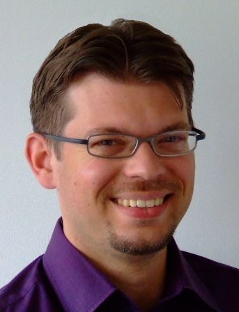 A french guy who loves to speak about SharePoint, night and day ... Really :)