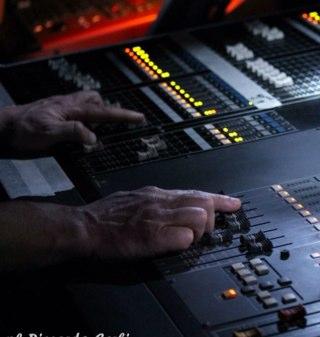 adogontour's profile picture. musicista,tecnico del suono