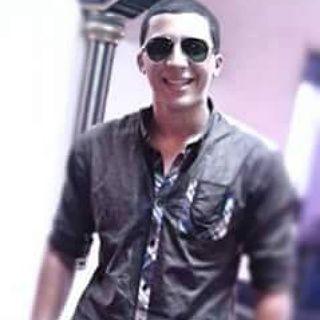 emad_mhmoud's profile picture. ‏ظابط شرطه وافتخر 
شاعر حزين 
  مواطن مصرى فخور انه عاش فيها واتربي فى بيوتها
صعيدى
محب للحياه