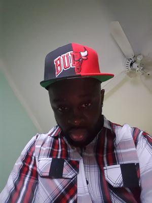 aluck123's profile picture. l love money