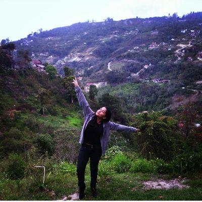 hillarysalas_'s profile picture. Hillarysalas00@outlook.com
Instagram; HillaryMedina_