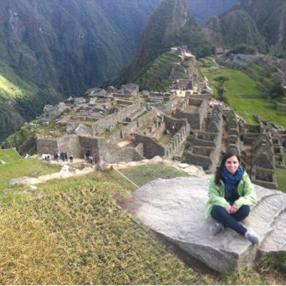Arquitecta colegiada. BIM Specialist. Master en Valoración, Gestión y Protección del Patrimonio. Amante del fútbol sala y de la música. Viajera. OU