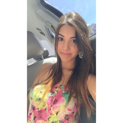 Carito54's profile picture. 